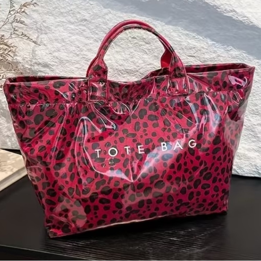 Elegant Red Leopard Print Tote Bag